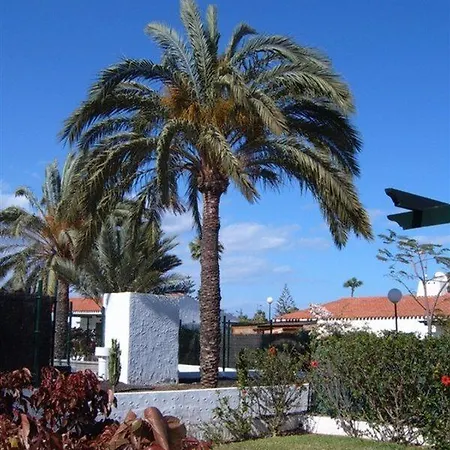 Tartanas Apartment *